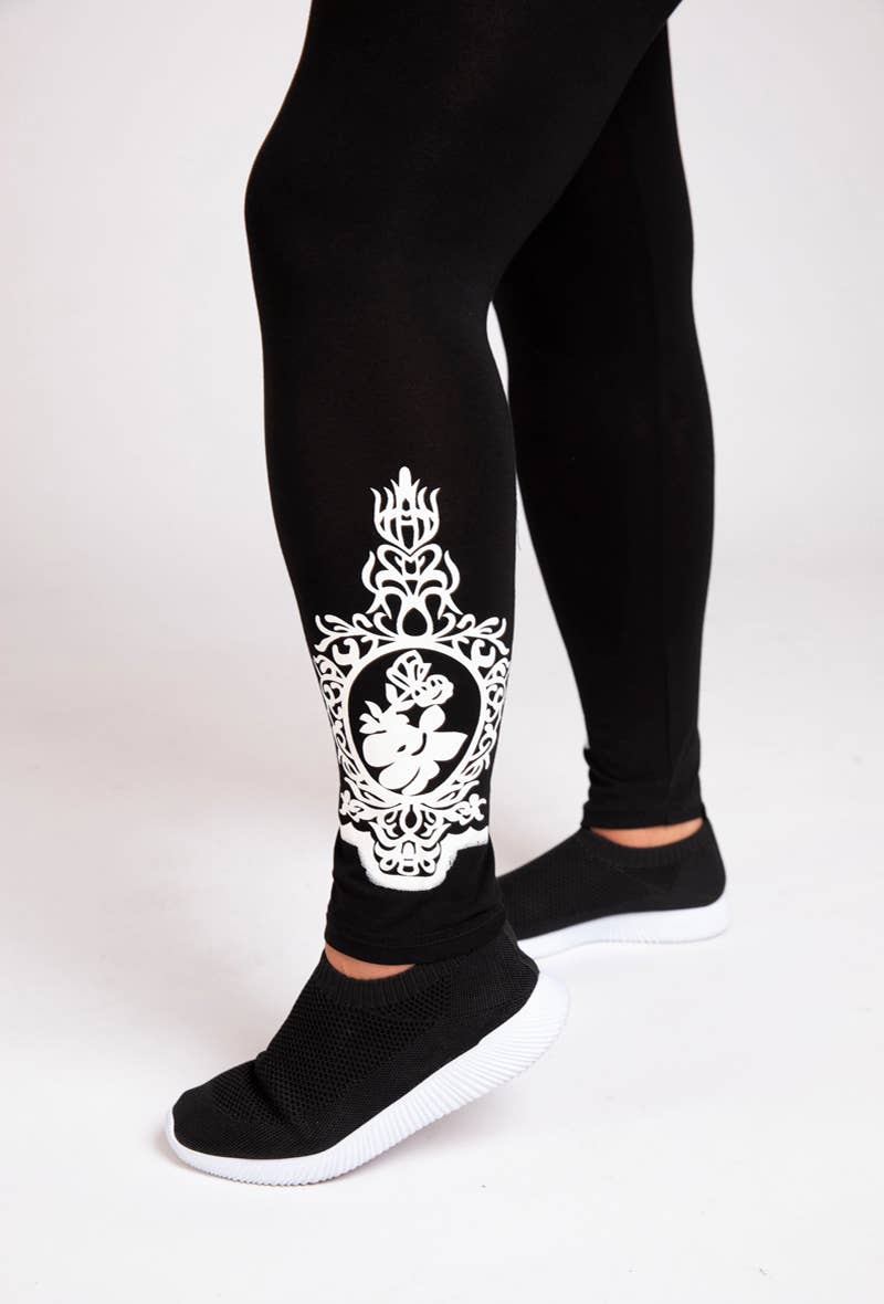 White pattern leggings