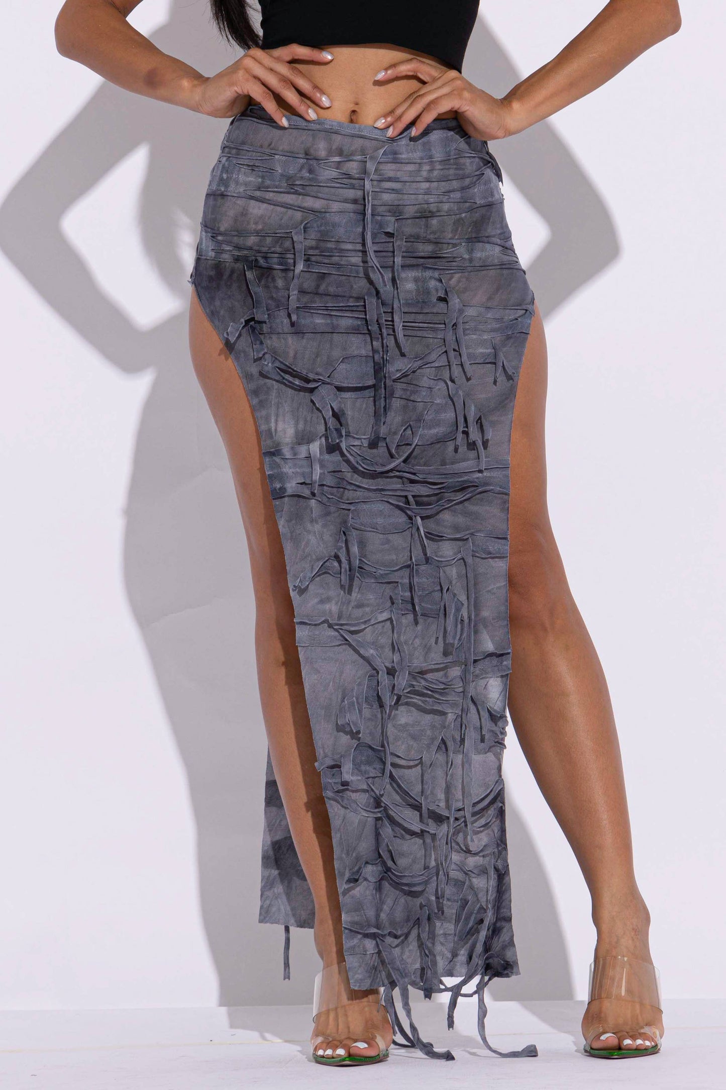 Thigh slit maxi skirt