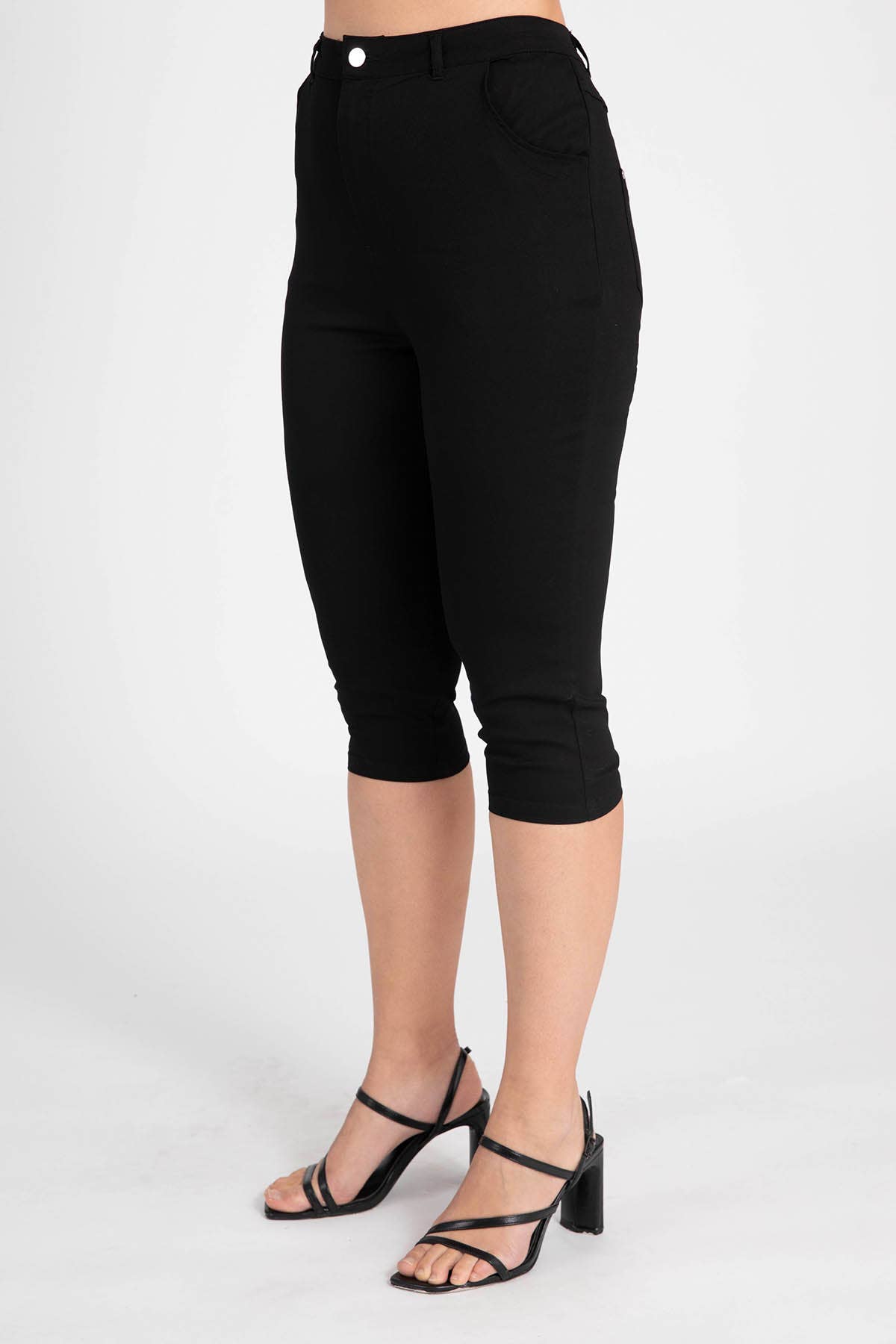 Plus size stretch cropped pants