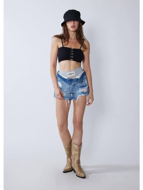 Hook and eye seamless crop top