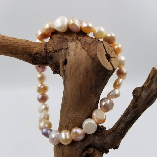 Freshwater pearl bracelet