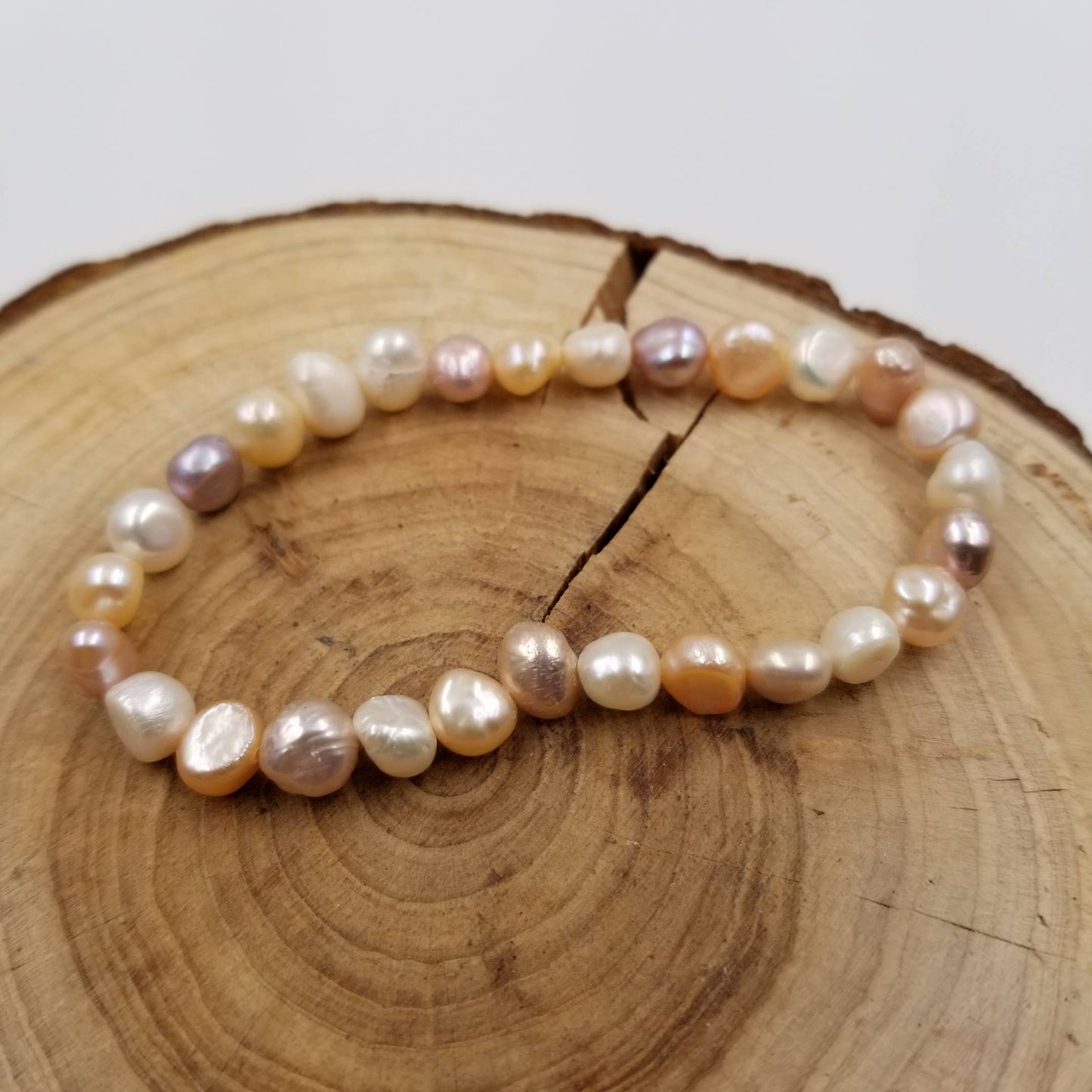 Freshwater pearl bracelet