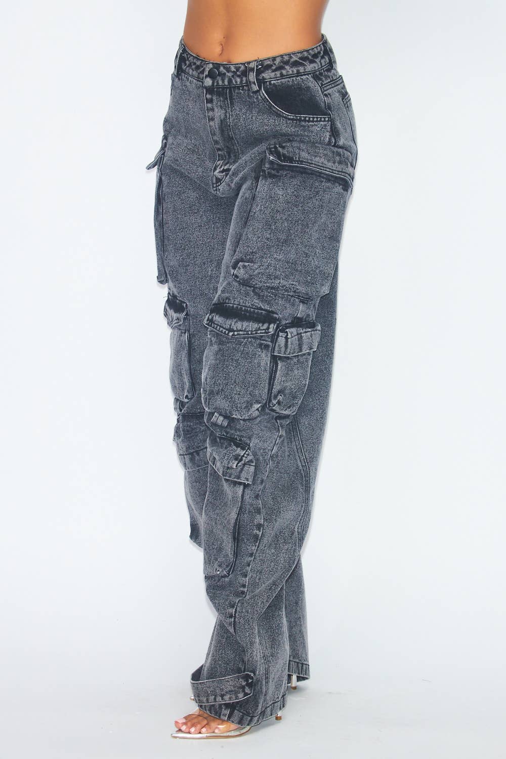 Oversized cargo jeans